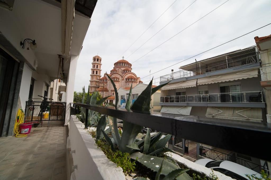 ניאה מודאניה Markopoulosapartments מראה חיצוני תמונה